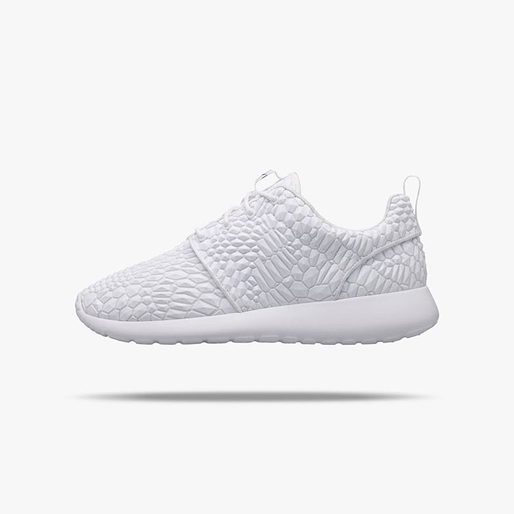 Nike Roshe One Diamondback